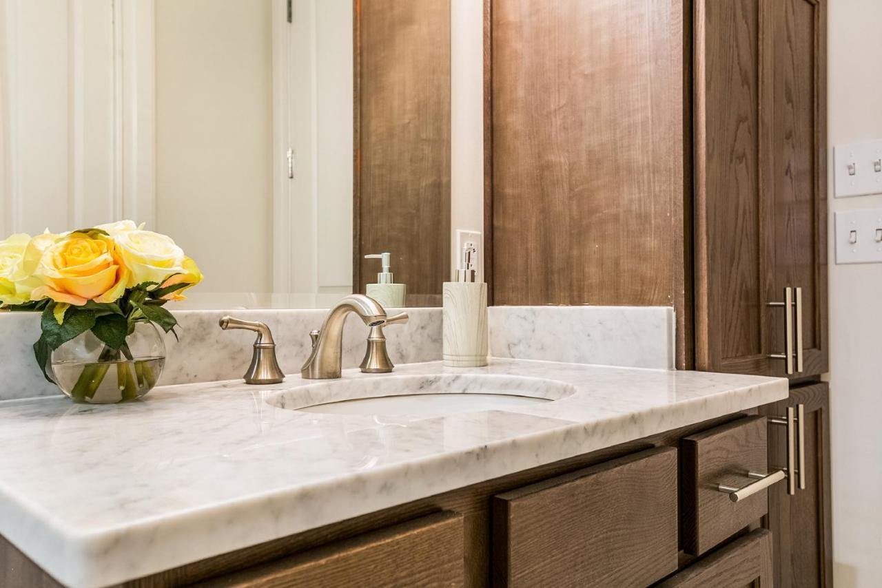 1 And 2 Bedroom Private Condos Steps Away From French Quarter New Orleans Exterior foto