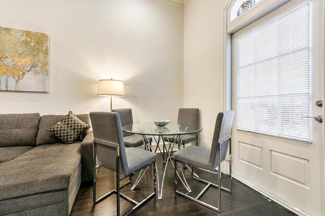 1 And 2 Bedroom Private Condos Steps Away From French Quarter New Orleans Exterior foto